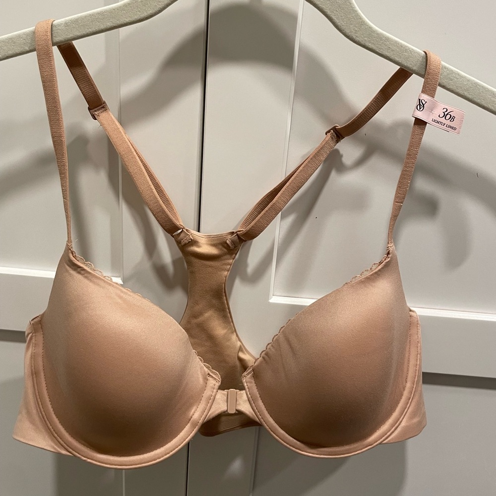 Victoria's Secret Lightly Lined Racerback Demi Bra (36B in praline)